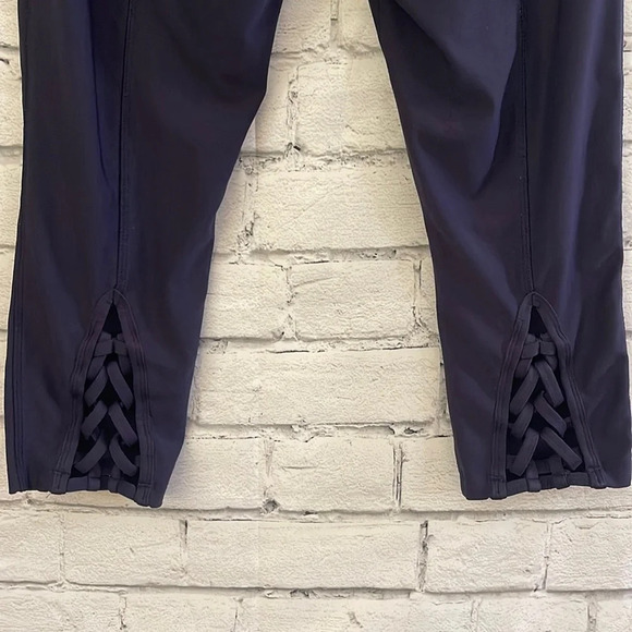 Women’s VOGO Athletica cropped leggings L - Picture 3 of 4